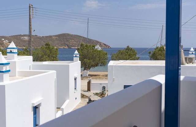 Studio Apartment 'Studios Ninemia Serifos 4' with Sea View, Wi-Fi and Air Conditioning