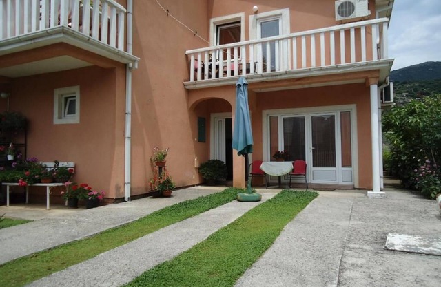 Studio apartments Jablan