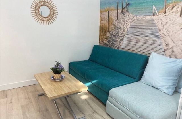 STUDIO, between center and beach in DEAUVILLE.