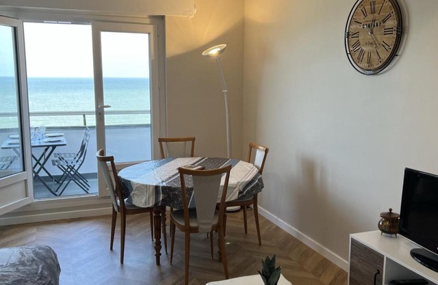 Studio cabine avec parking près de la plage - FR-1-487-353