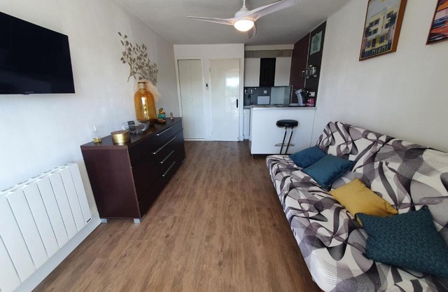Studio cabine mer et pinède 26m2: 4pers, neuf, cosy