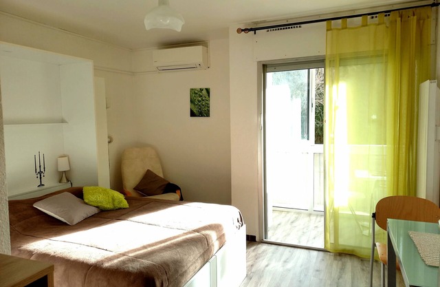 Studio CLIM park view - near sea and Montpellier