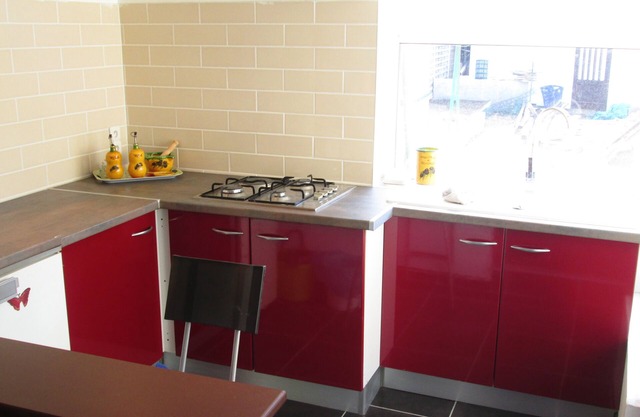 STUDIO climatisé 4 personnes + terrasse 15 m2 + piscine + pétanque