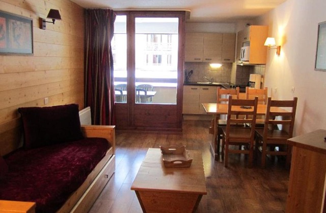Studio Confort 4 Pers. avec Balcon, Parking et Wi-Fi - Brides-les-Bains - FR-1-512-89