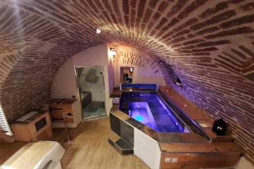 Studio et spa privatif Le Puits de la Grâce