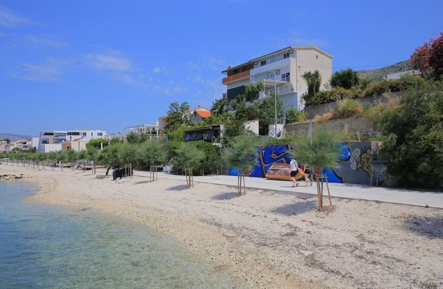 Studio flat near beach Podstrana, Split (AS-19987-a)