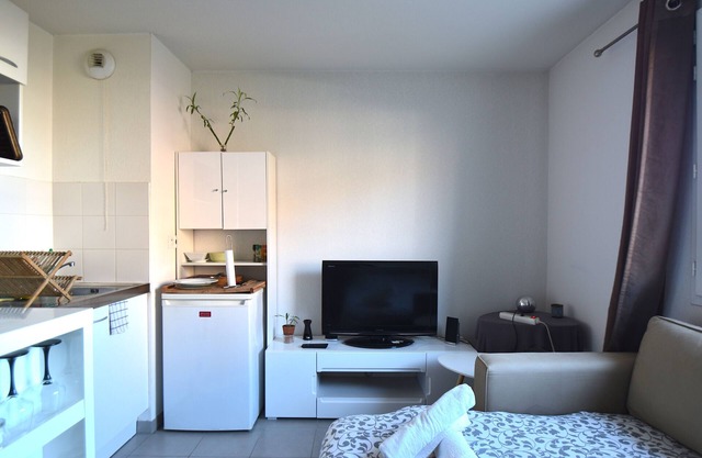 Studio Gare St Roch 1er étage - Air Rental