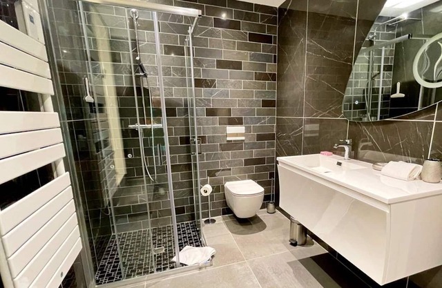 Studio in Luxury Villa Sea View Air Conditioning Wifi independent entrance
