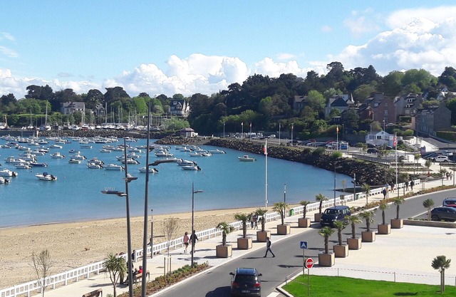 Studio in Saint Quay Portrieux with sea view and marina