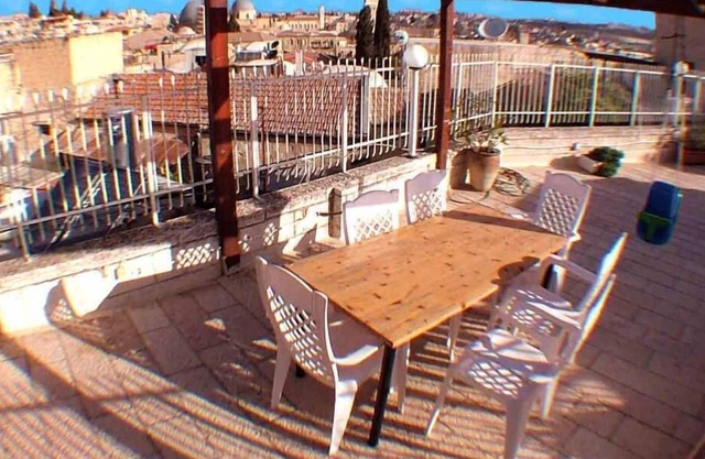 Studio in the heart of Jerusalem's Old City (and terrace)