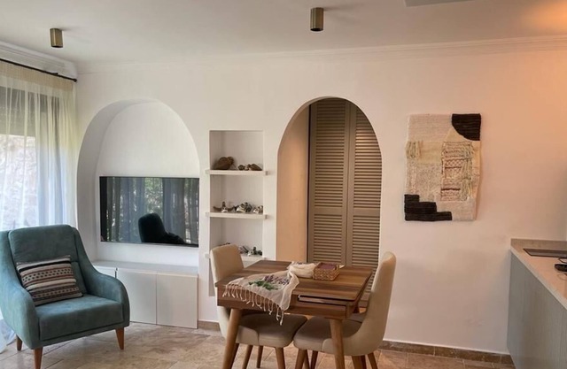 Studio in the hearth of Datca with a small garden and private entrance.
