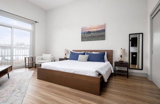 Studio King Suite with Kitchen | 301