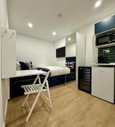Studio next to king cross B