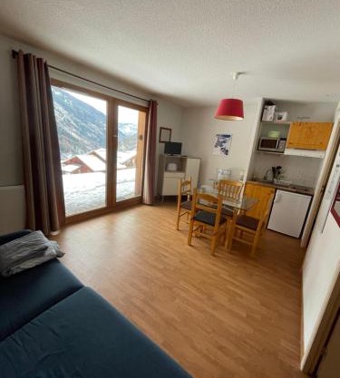 Studio Orelle 3 Vallées - Spa & Piscine - Apt 004