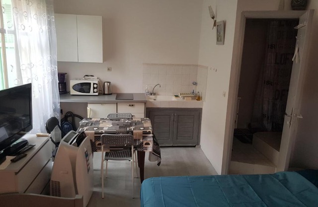 studio pour 3 personnes au calme dans villa