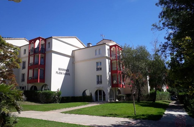 Studio rénové avec balcon, animaux acceptés, wifi, à 650m des Thermes - FR-1-451-92