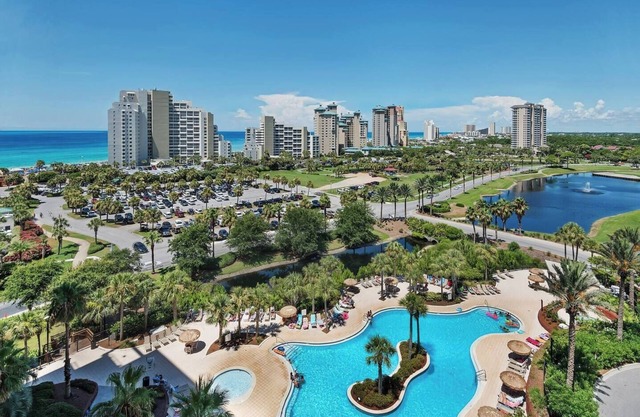 Studio @SanDestin Luau! Sleeps 4! Pool w/waterfall! Walk 2 beach!
