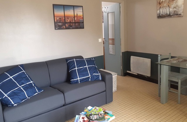 Studio Tout Confort no 1 Proche Baie de Somme 8kms du Tréport et de Mers