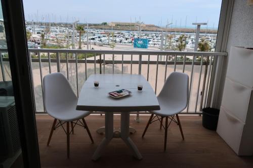 Studio Valras vue Port et Mer Wi-Fi gratuit