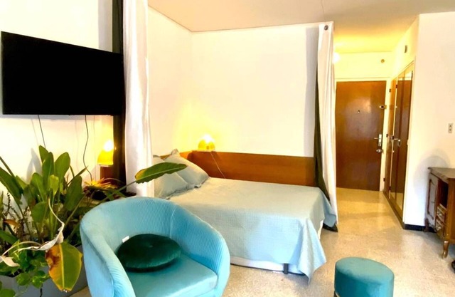 STUDIO WITH LOGGIA A FEW METERS FROM THE TOWN CENTER AND THE THERMAL CENTER