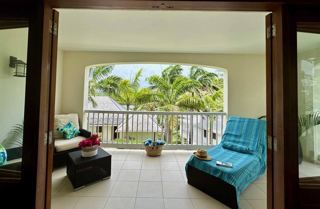 Stunning 1 Bedroom Hideaway Palm /Garden View