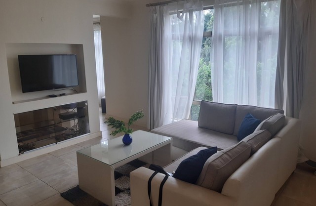 Stunning 1 bedroom - Roof Terrace in Valley Arcade