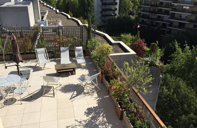 Stunning 140 m² 2-bedroom penthouse (7th and 8th floor) with 100 m² terrace