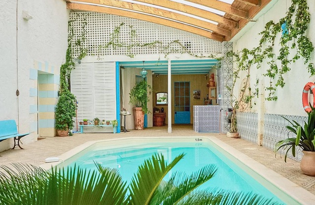 Stunning 18th century vacation home with unique views of the picturesque Dordogne River.