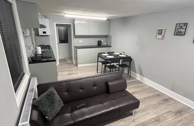 Stunning 2 bed flat in the heart of Brixton