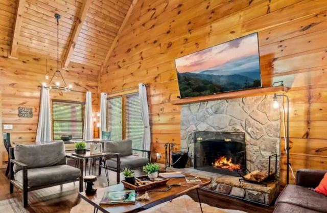 Stunning 2BD Retreat! Hot Tub+Pond +Fire Pit+More!