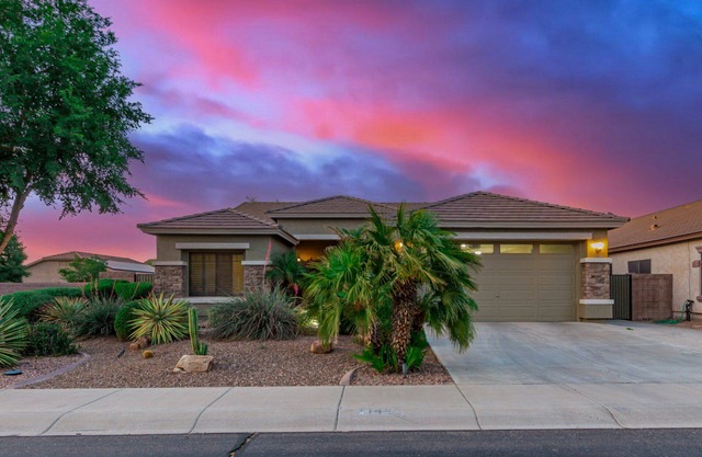 Stunning 3 bed in the heart of Maricopa City!
