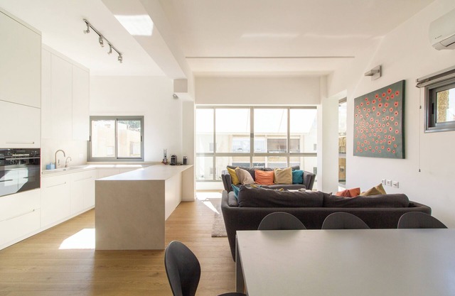 Stunning 3 Bedroom Duplex Apartment (near Gordon Beach)