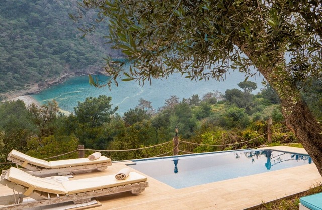 Stunning 3 bedrooms Villa with fantastic sea and mountain wiev
