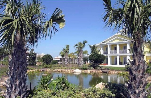 Stunning 3BR 2BA 1700 sq ft Penthouse Villa - Fully Upgraded, Fantastic Location