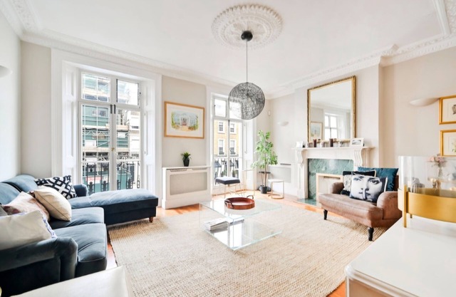 stunning 5 bedrooms house in Chelsea