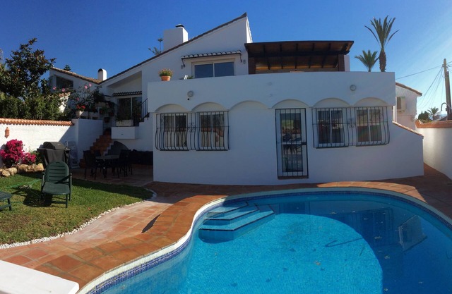 Stunning Andalusian beachside location with private pool and garden