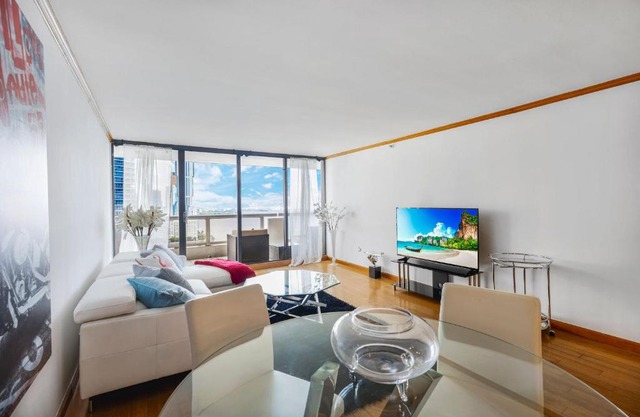 Stunning Balcony Views 4 bedroom
