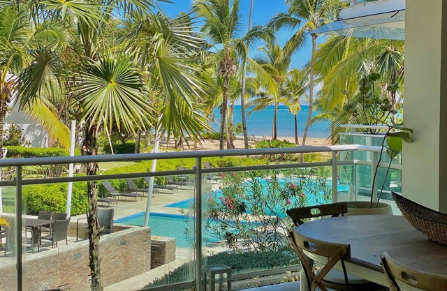 Stunning beachfront condo with private beach, Las Terrenas-El Limón