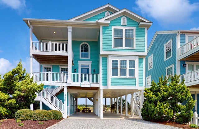 Stunning coastal home with ocean views and close to beach access