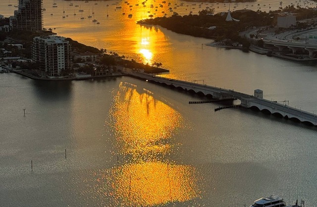 Stunning Condo in Edgewater Miami - 42nd Floor