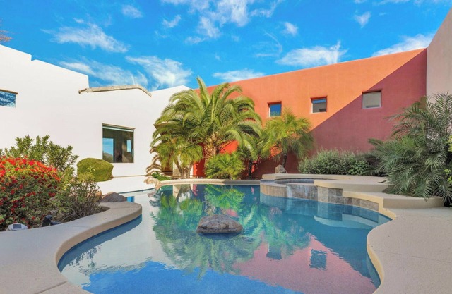 Stunning Desert Contemporary | Golf, Gated & Pool