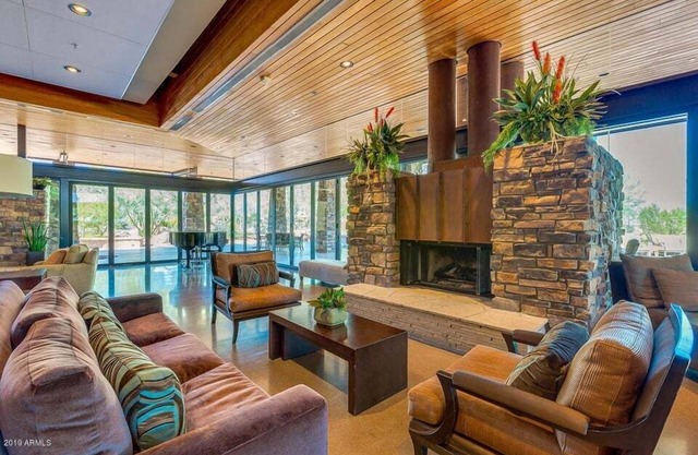 Stunning Desert Ridge