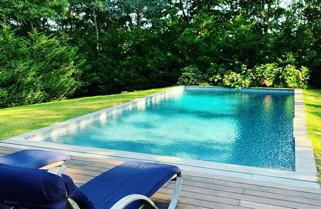 Stunning Designer home w/gunite pool. Central EH!