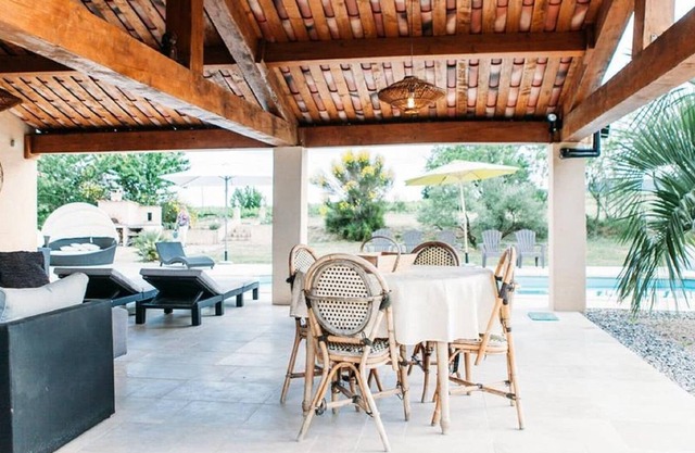 Stunning Holiday Home in Brue-Auriac with Swimming Pool