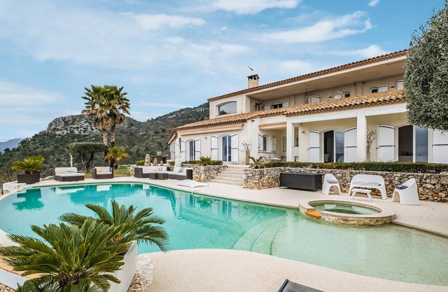 Stunning home in Aspremont