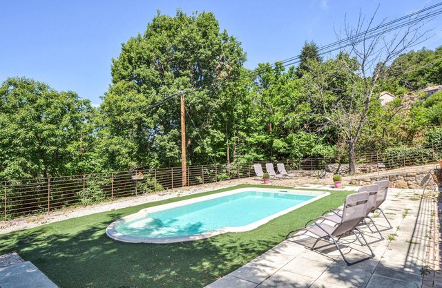 Stunning home in Bordezac with WiFi