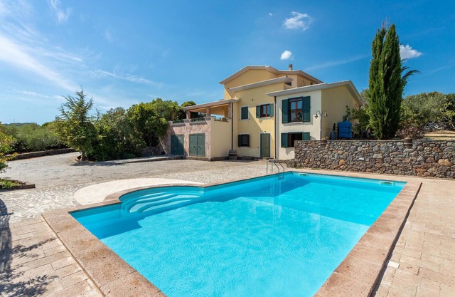 Stunning home in Bosa
