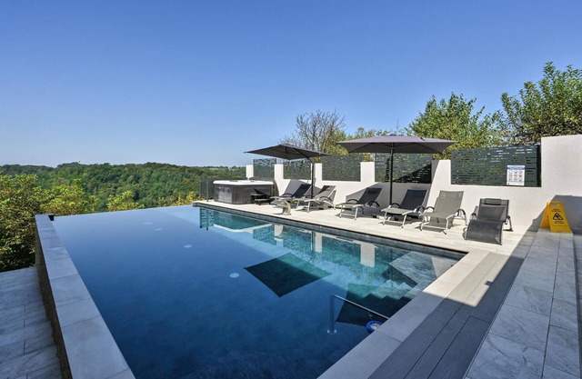 Stunning home in Donja Poljana