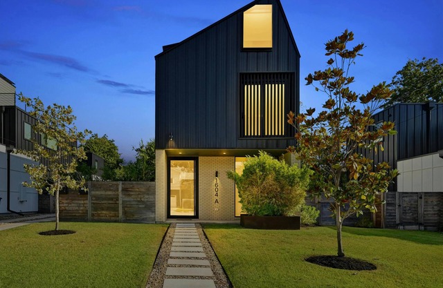 Stunning Modern Zilker Home with Private Pool, Designer Touches & Prime Location