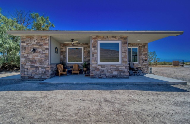 Stunning New House by Death Valley, Amazing Views!